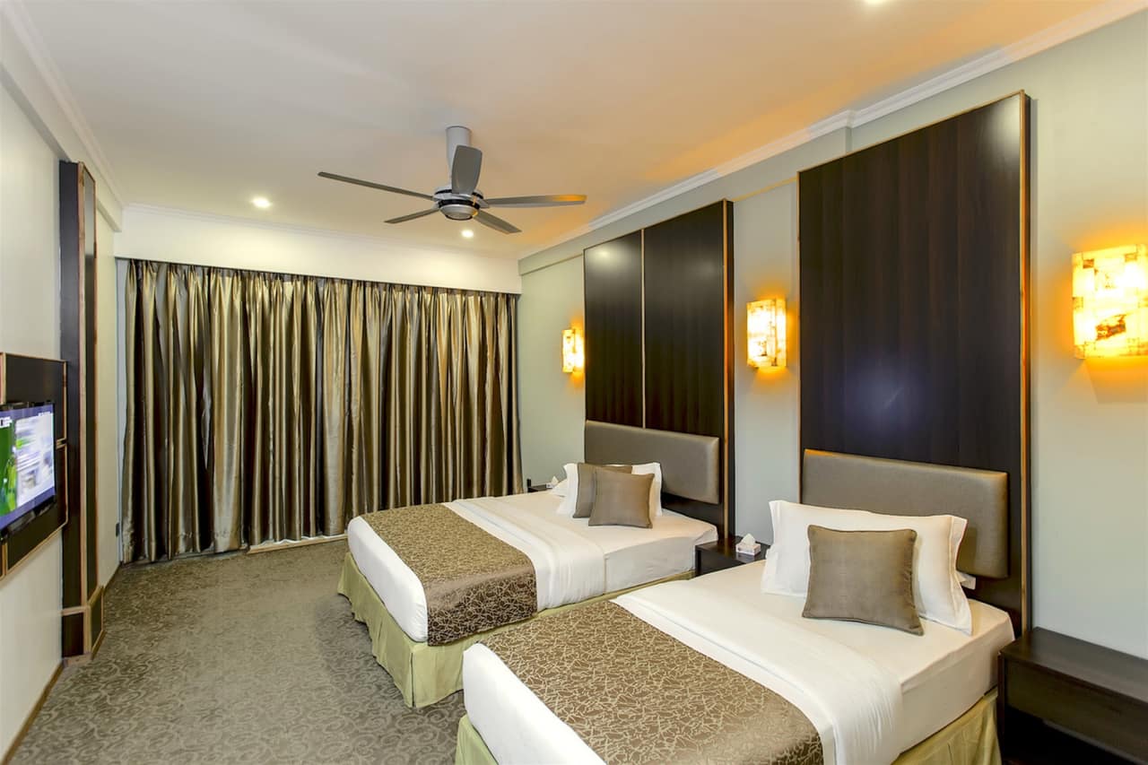 Deluxe Family Room